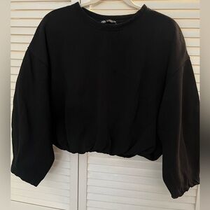 Zara Women’s black cropped sweater EUC